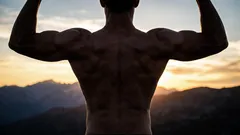 How to build a broad back at home and in the gym: the best exercises