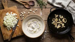 Why onions should be dipped in flour before frying: a secret from forgotten cookbooks.