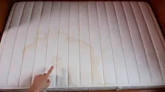 How to remove yellow stains from a mattress? You will need 3 household ingredients and 15 minutes.