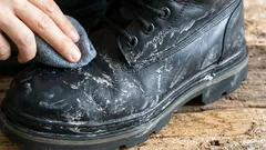 Mix in a ratio of 1:1 and wipe the shoes. This will effectively get rid of salt stains.